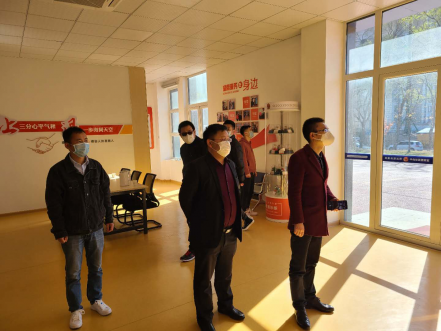 广安爱多贺洪燕一行光临bat365软件